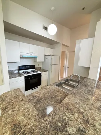 $170,000 | 1615 Columbia Arms Circle, Unit 251, Kissimmee, FL 34741