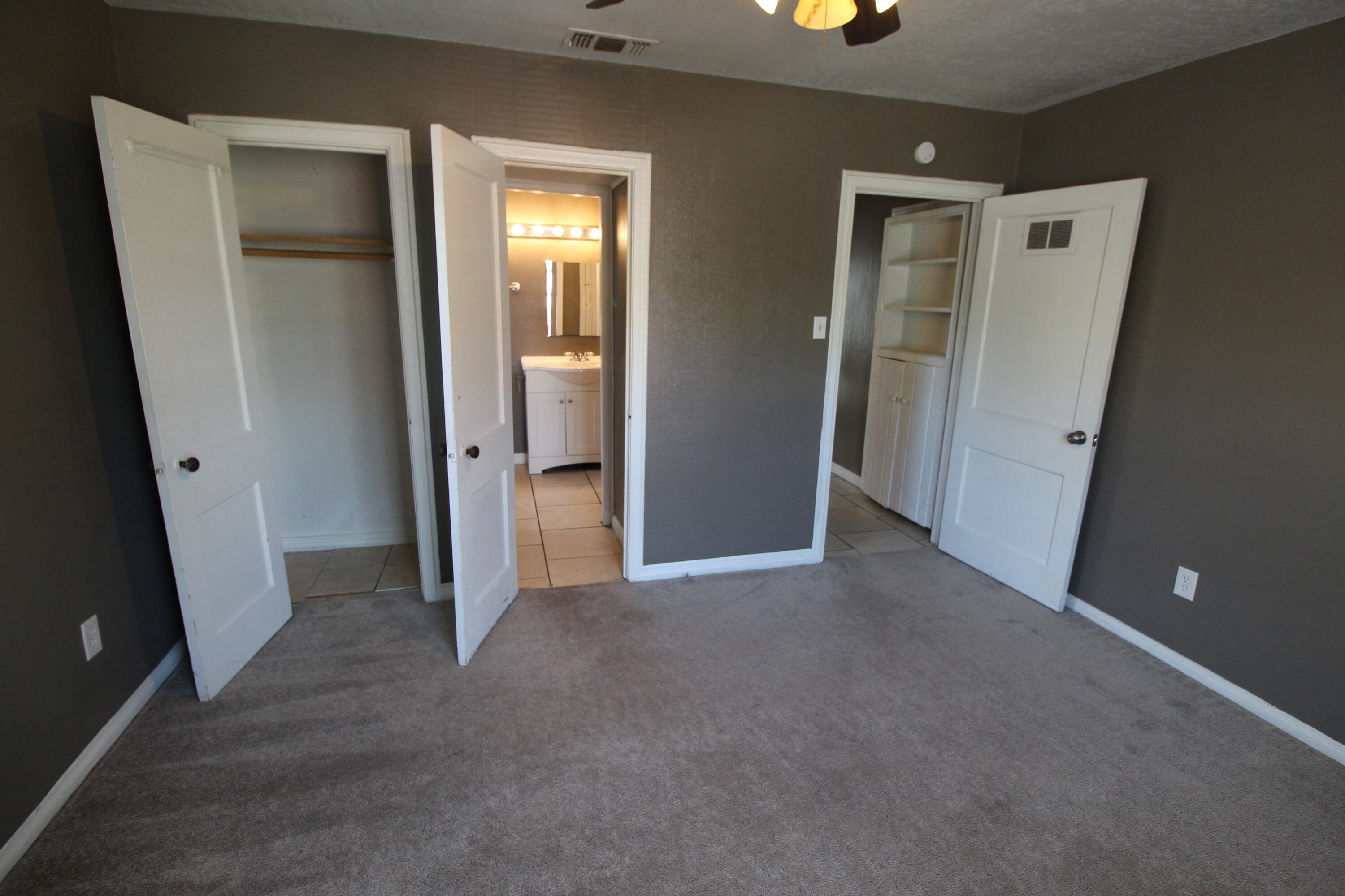 2209 25th Street Lubbock, TX 79411 - Photo 13 of 20 IMG_2411