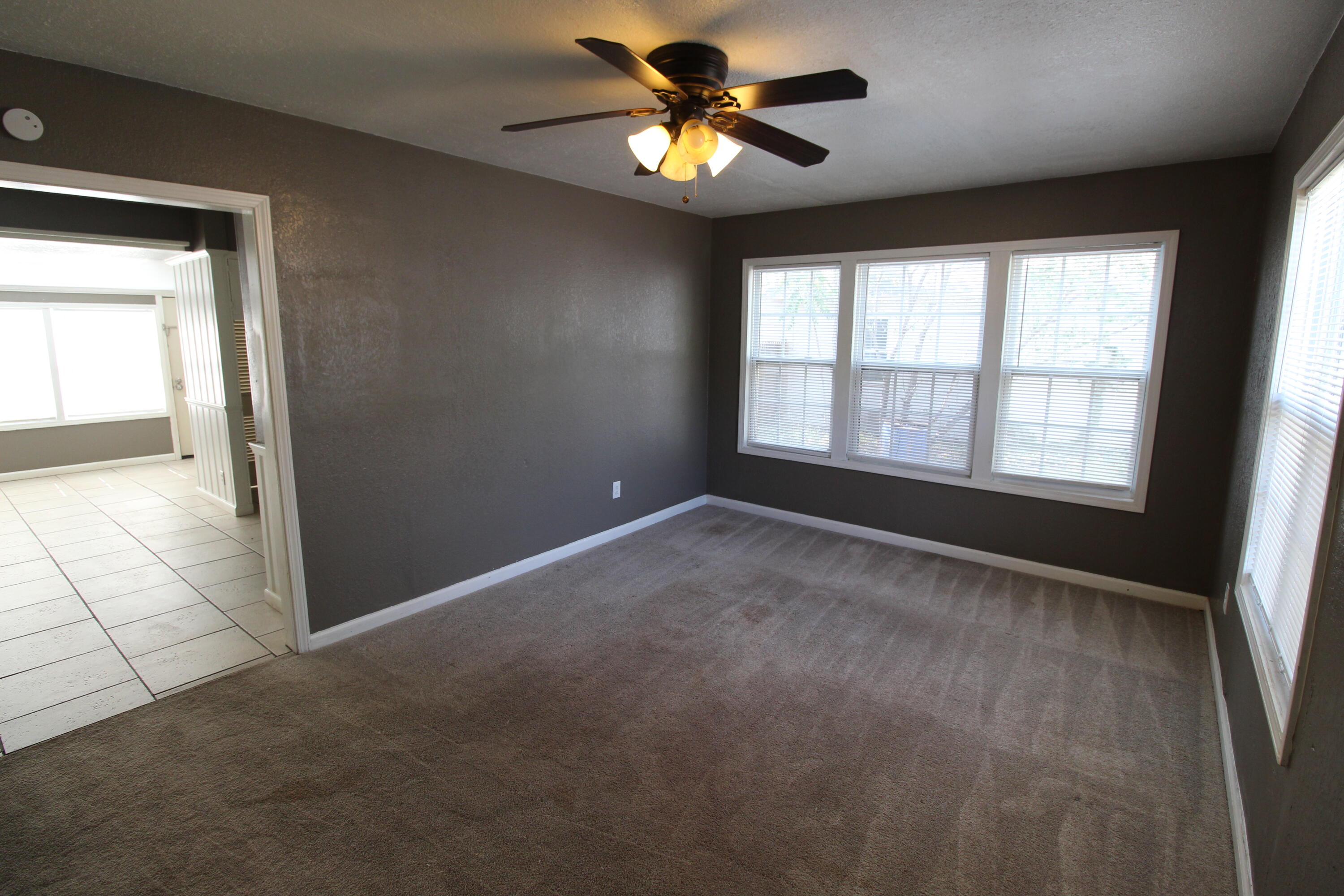 2209 25th Street Lubbock, TX 79411 - Photo 3 of 20 IMG_2389