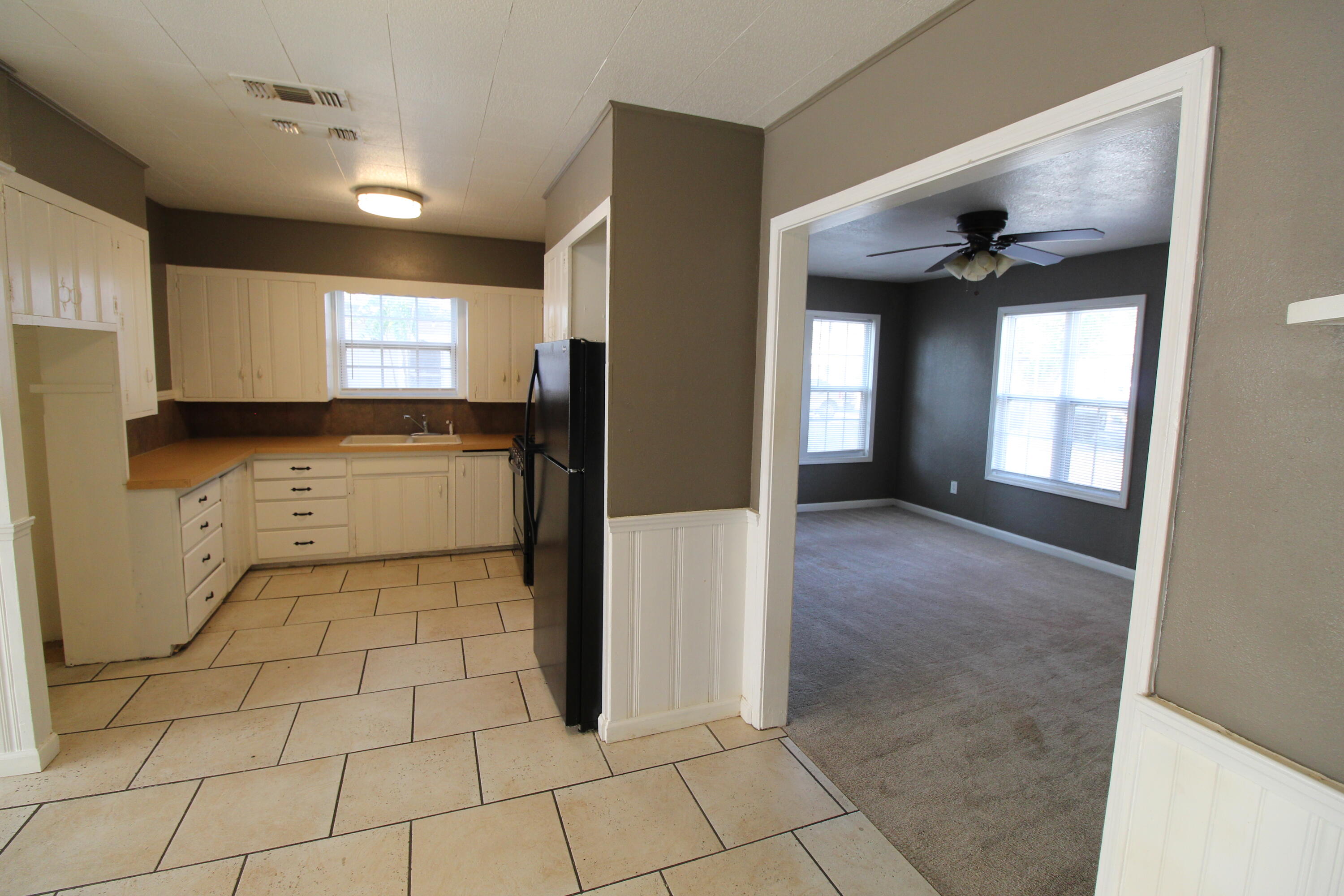 2209 25th Street Lubbock, TX 79411 - Photo 6 of 20 IMG_2413