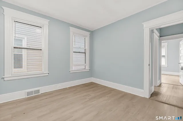 $2,400 | 105 Carleton Avenue, Bridgeport, CT 06604