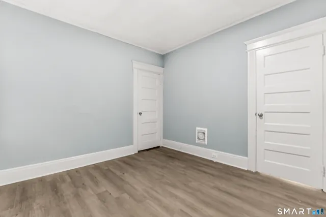 $2,400 | 105 Carleton Avenue, Bridgeport, CT 06604