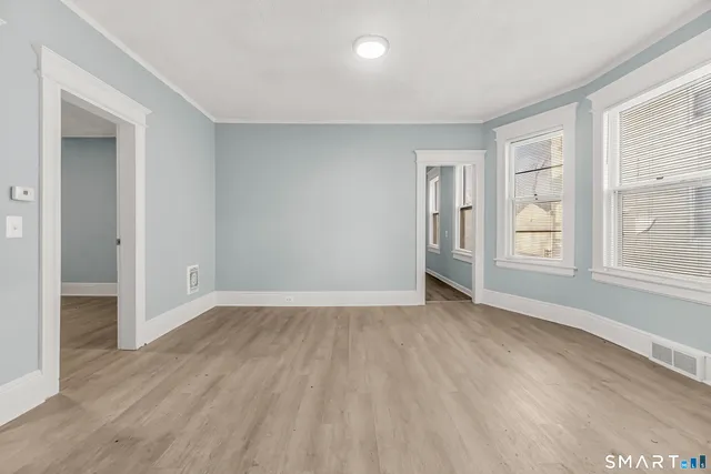 $2,400 | 105 Carleton Avenue, Bridgeport, CT 06604