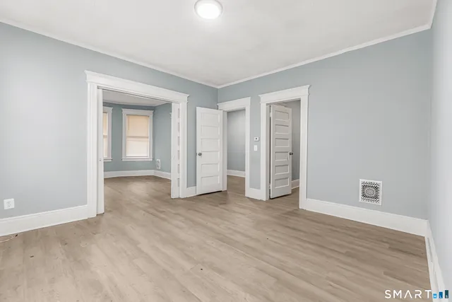 $2,400 | 105 Carleton Avenue, Bridgeport, CT 06604