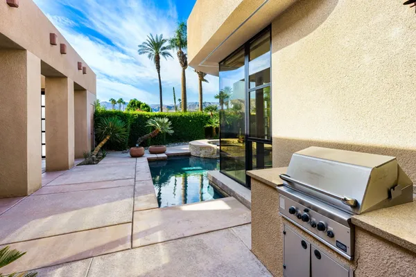 $2,475,000 | 152 Waterford Circle, Rancho Mirage, CA 92270