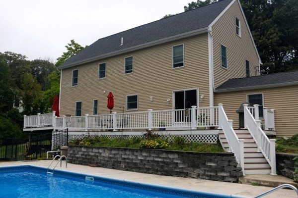 34 Hadley Road Merrimac, MA 01860 - Photo 3 of 28 Gallery Image 3