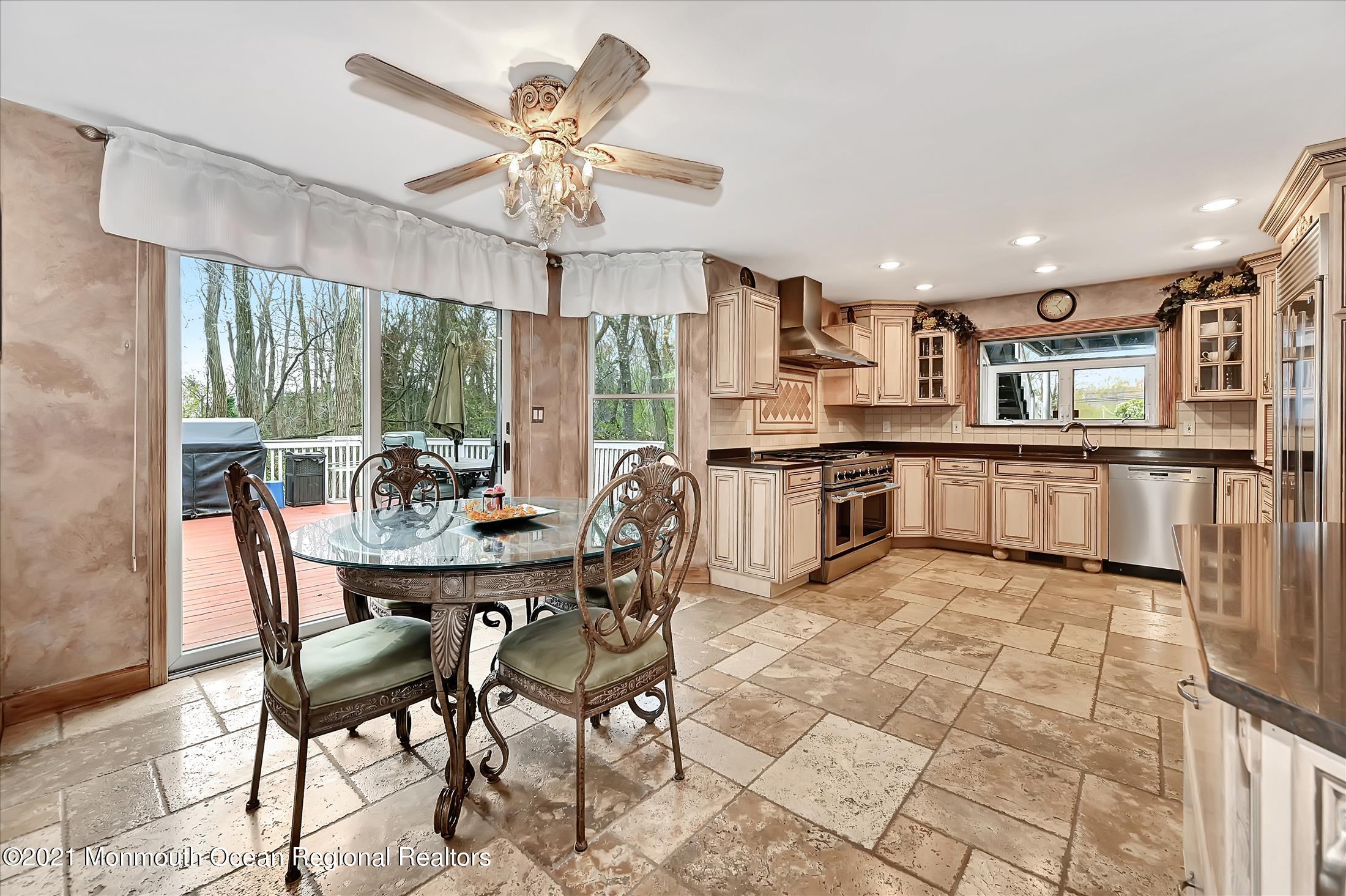 164 Robertsville Road Freehold, NJ 07728 - Photo 19 of 64 Kitchen (4)
