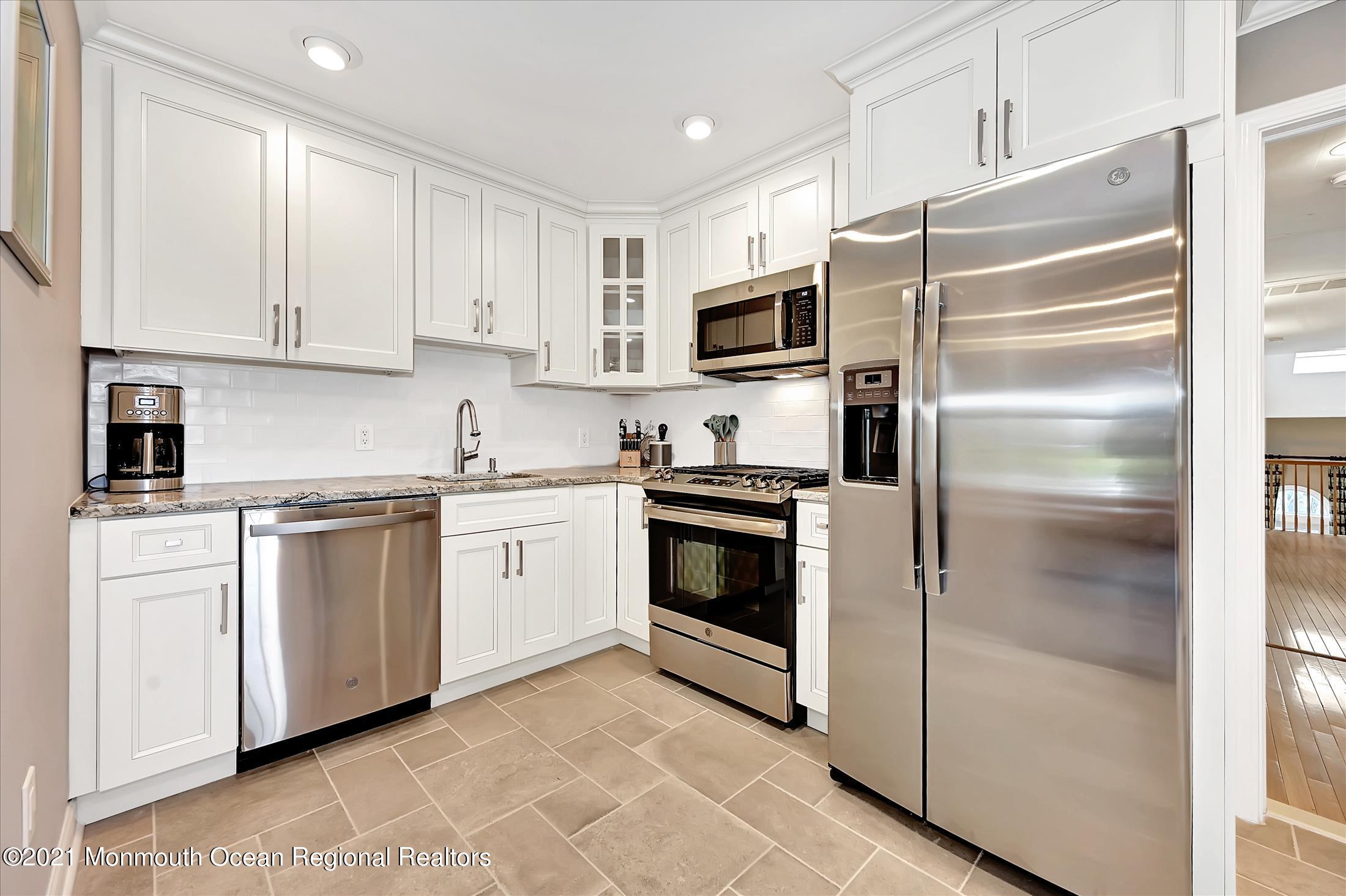 164 Robertsville Road Freehold, NJ 07728 - Photo 37 of 64 In-Law Suite (5)