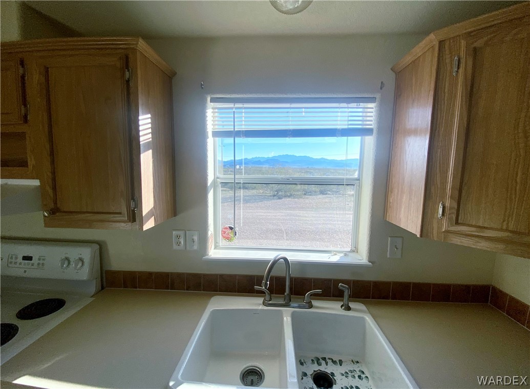 4852 Sacramento Road Golden Valley, AZ 86413 - Photo 6 of 46 Gallery Image 6
