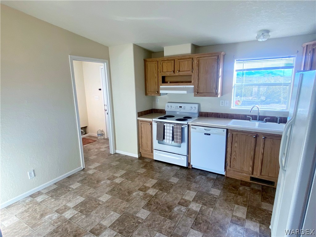 4852 Sacramento Road Golden Valley, AZ 86413 - Photo 7 of 46 Gallery Image 7