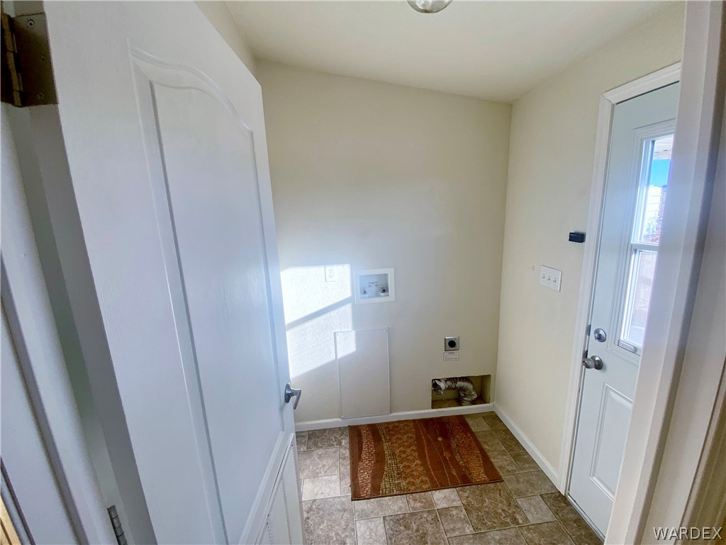 4852 Sacramento Road Golden Valley, AZ 86413 - Photo 9 of 46 Gallery Image 9