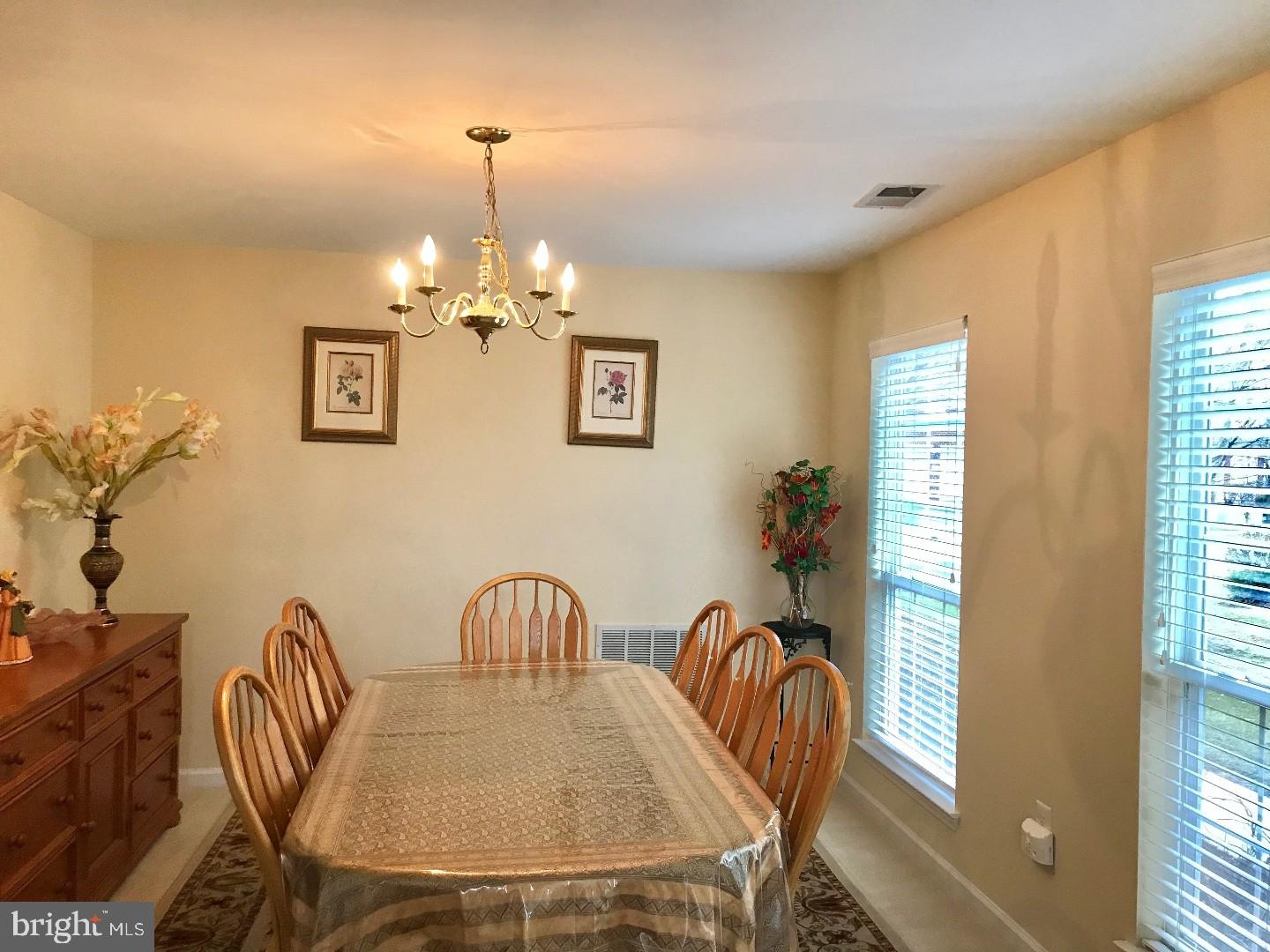 306 Watkins Road Pennington, NJ 08534 - Photo 3 of 6