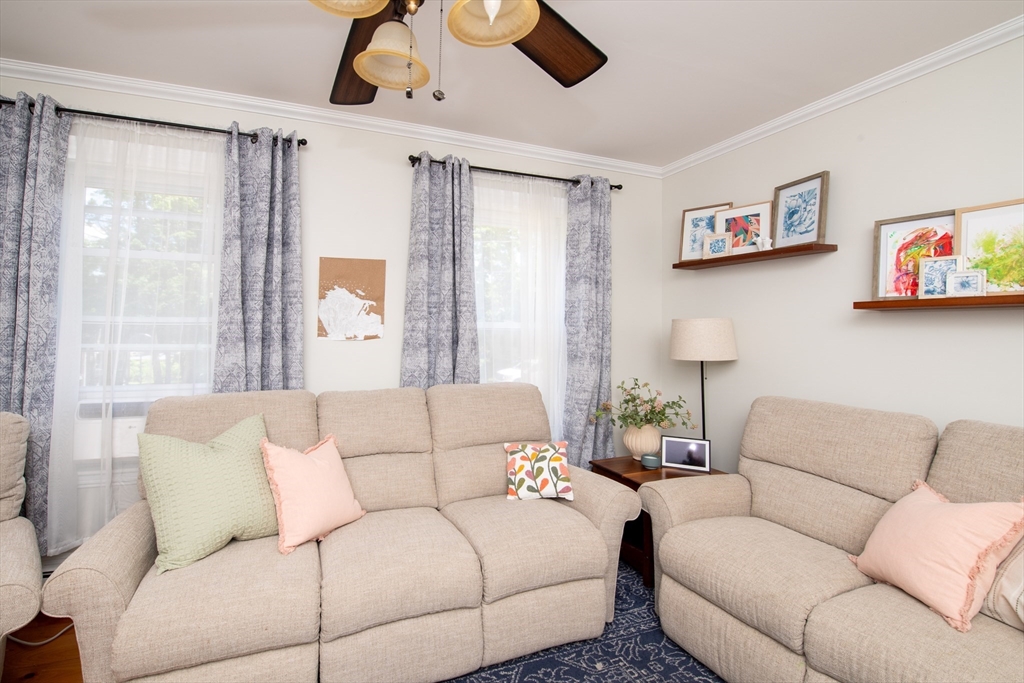 4 Star Avenue Middleboro, MA 02346 - Photo 7 of 40