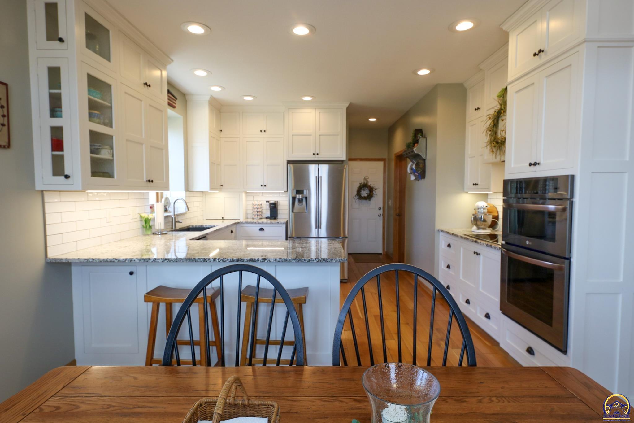 2334 Rd P Emporia, KS 66801 - Photo 23 of 93 Kitchen