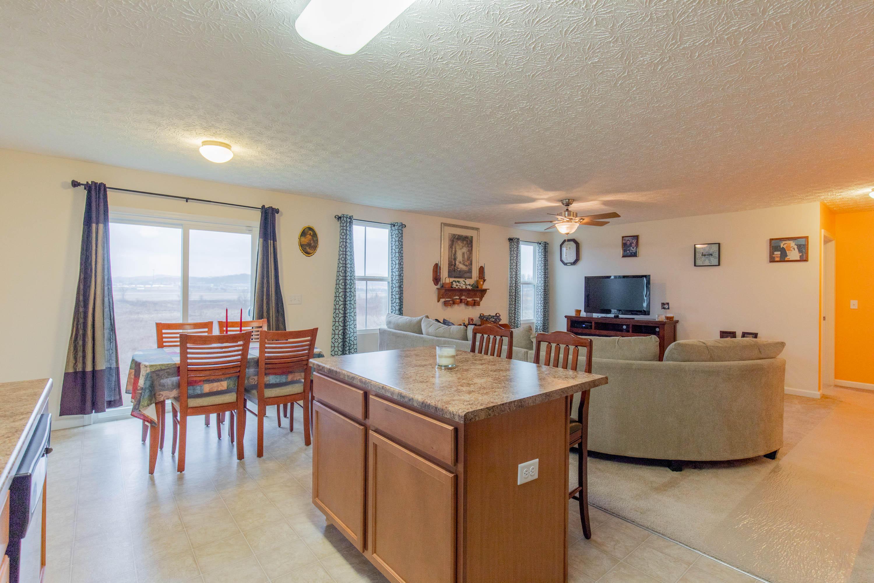 2014 Sun Ridge Street Lancaster, OH 43130 - Photo 12 of 30 Gallery Image 12