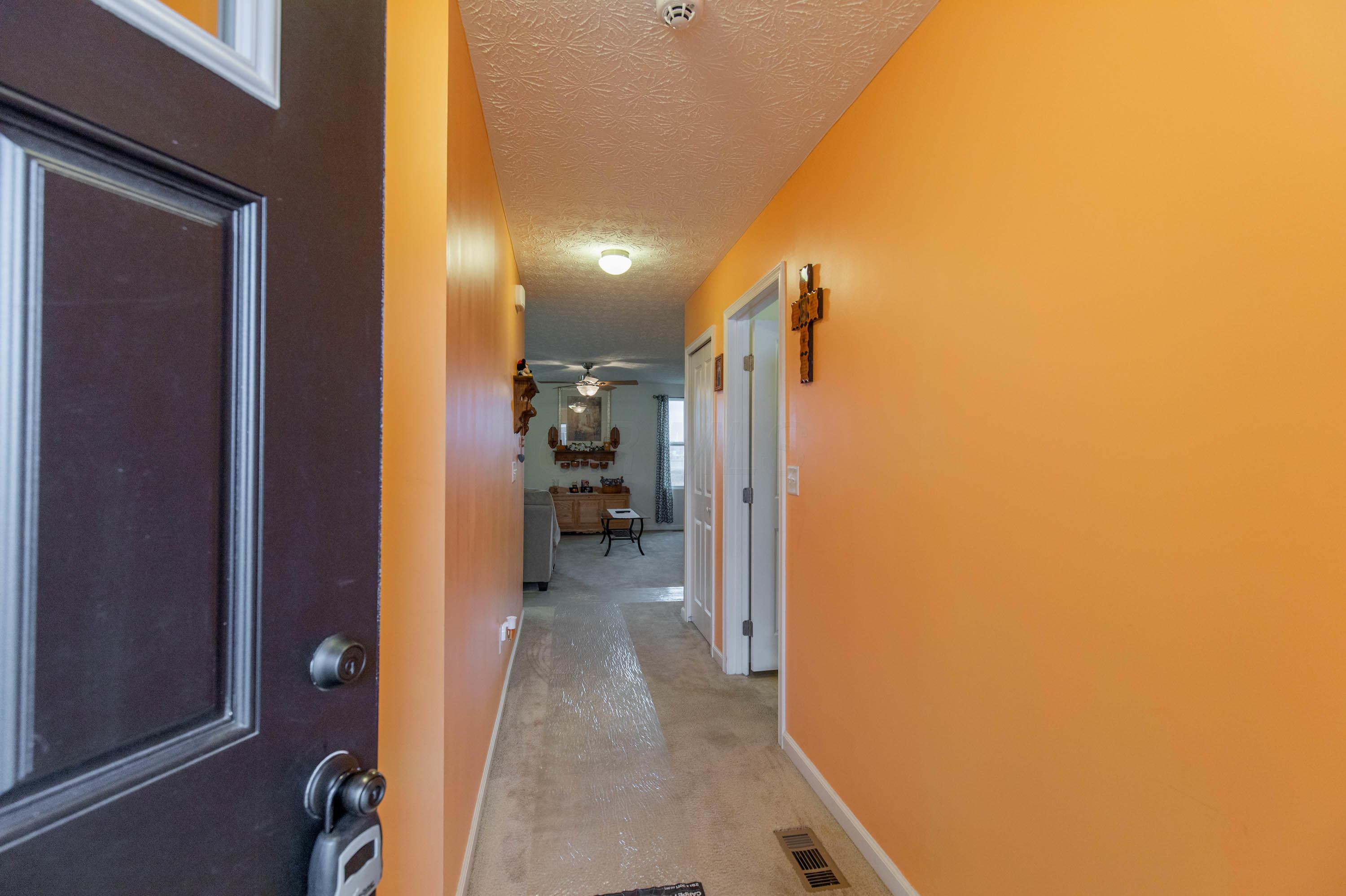2014 Sun Ridge Street Lancaster, OH 43130 - Photo 3 of 30 Gallery Image 3