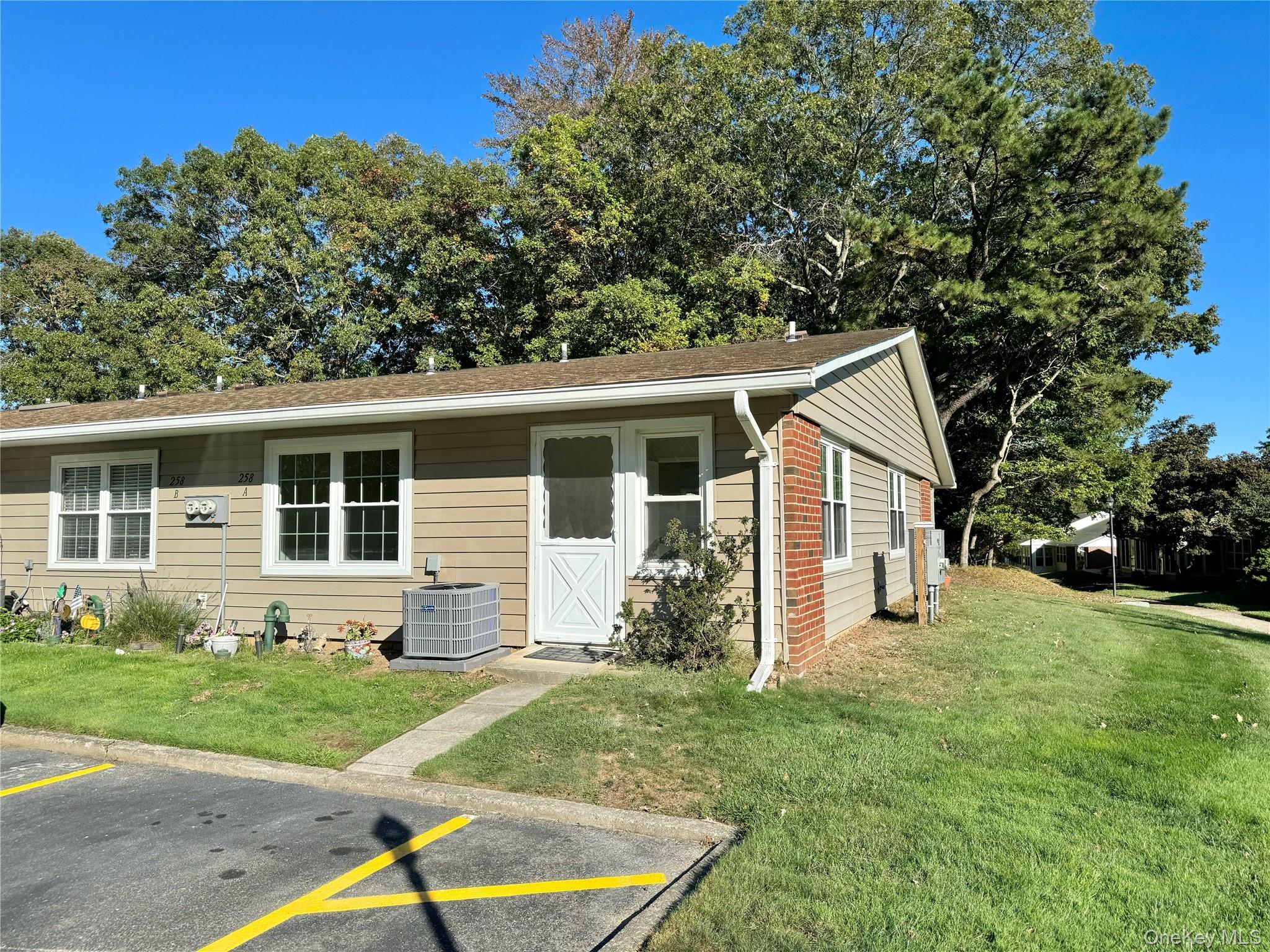 258 Newcastle Court Ridge, NY 11961 - Photo 1 of 1 Gallery Image 1