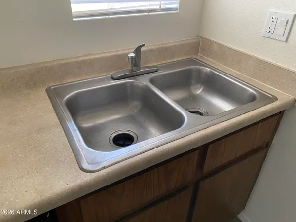$1 | 2625 East Indian School Road, Unit 226, Phoenix, AZ 85016