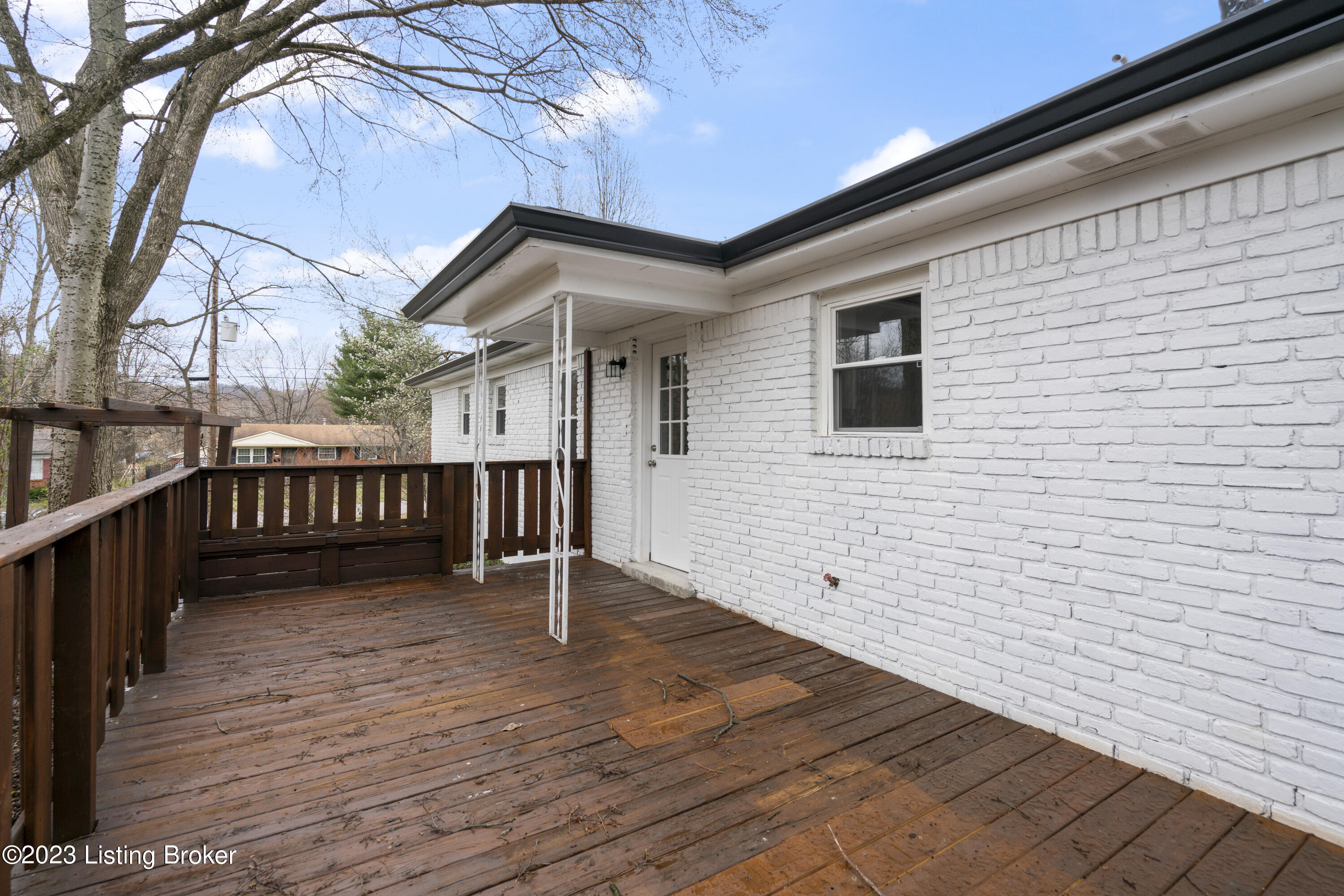 3800 Atlas Road Louisville, KY 40229 - Photo 24 of 25 Atlas_Exterior010