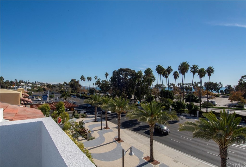3197 Doheny Way Dana Point, CA 92629 - Photo 13 of 28 a view of a terrace