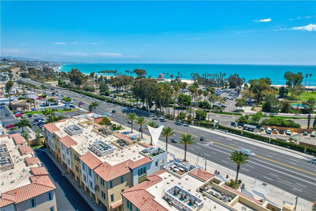 3197 Doheny Way Dana Point, CA 92629 - Photo 19 of 28 an aerial view of a city