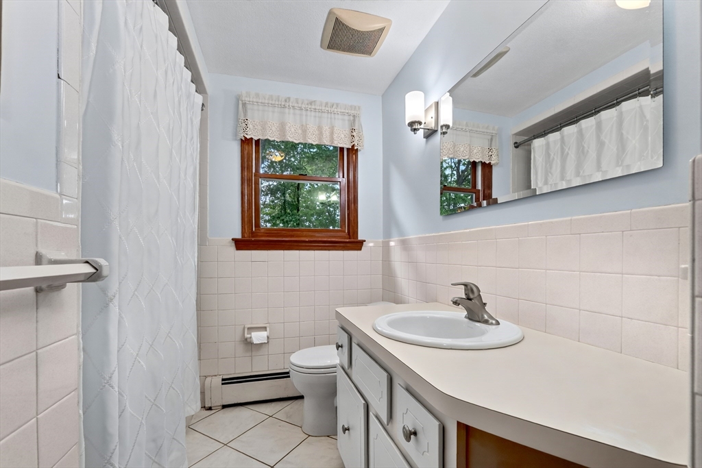56 Nowell Road Melrose, MA 02176 - Photo 12 of 32 Gallery Image 12