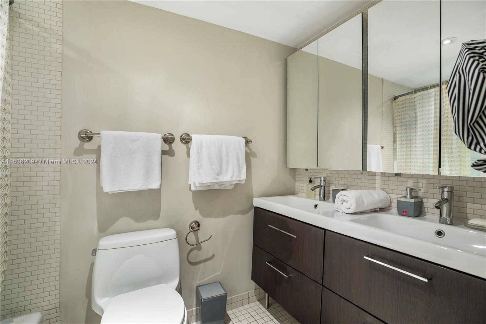145 Southeast 25th Road, Unit 501 Miami, FL 33129 - Photo 13 of 17 Gallery Image 13