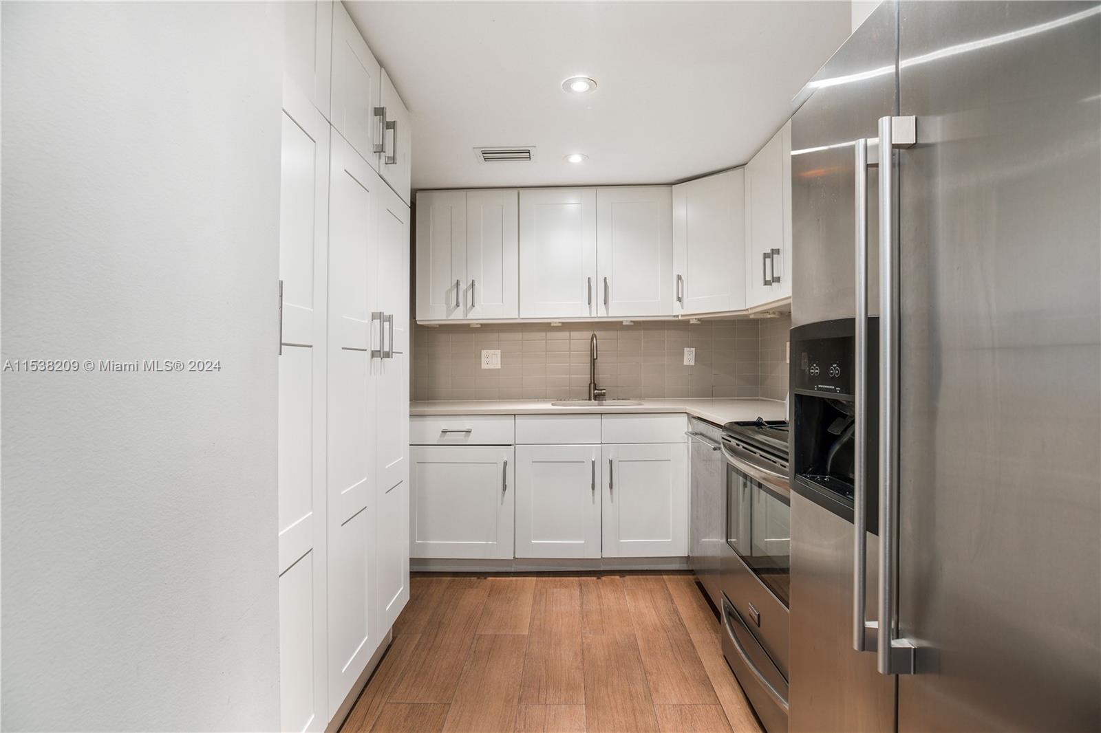 145 Southeast 25th Road, Unit 501 Miami, FL 33129 - Photo 2 of 17 Gallery Image 2
