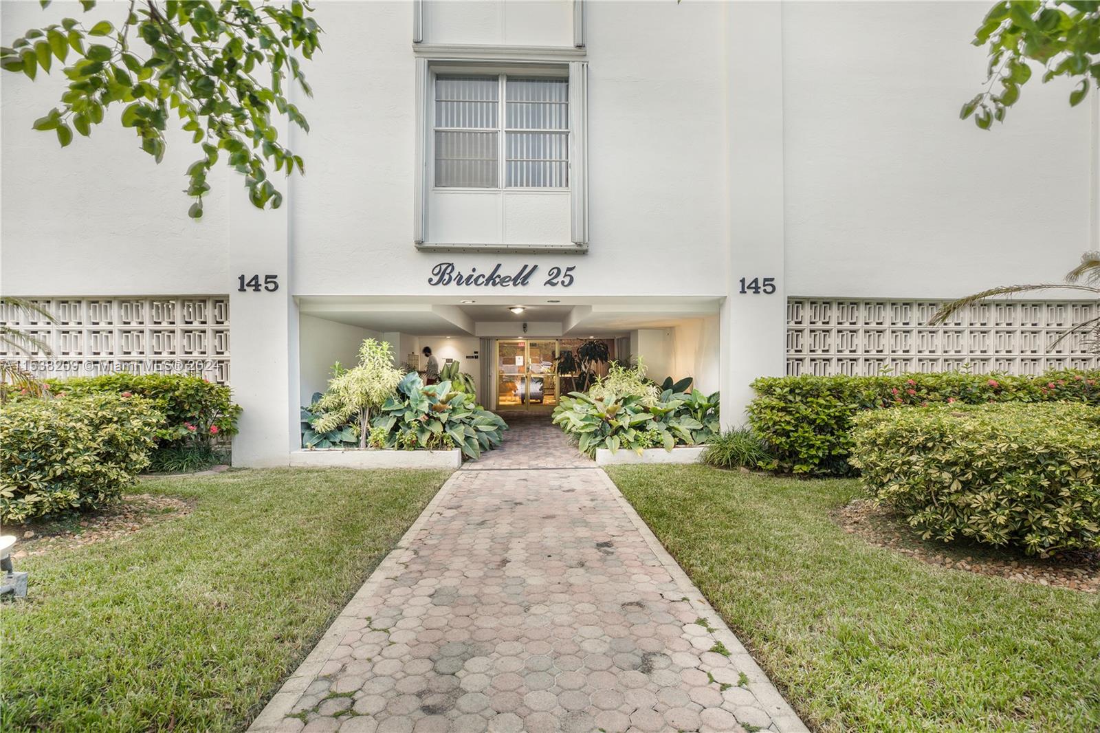 145 Southeast 25th Road, Unit 501 Miami, FL 33129 - Photo 5 of 17 Gallery Image 5