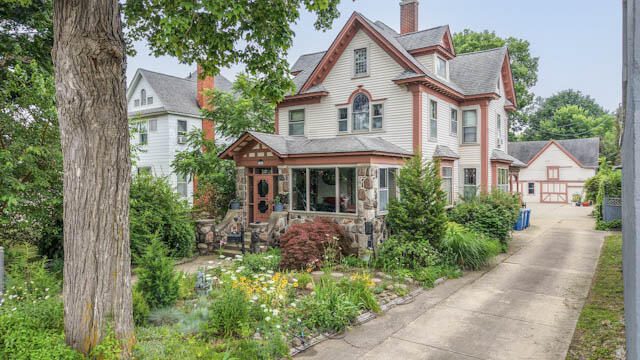 161 West Chicago Street Coldwater, MI 49036 - Photo 1 of 46 Gallery Image 1