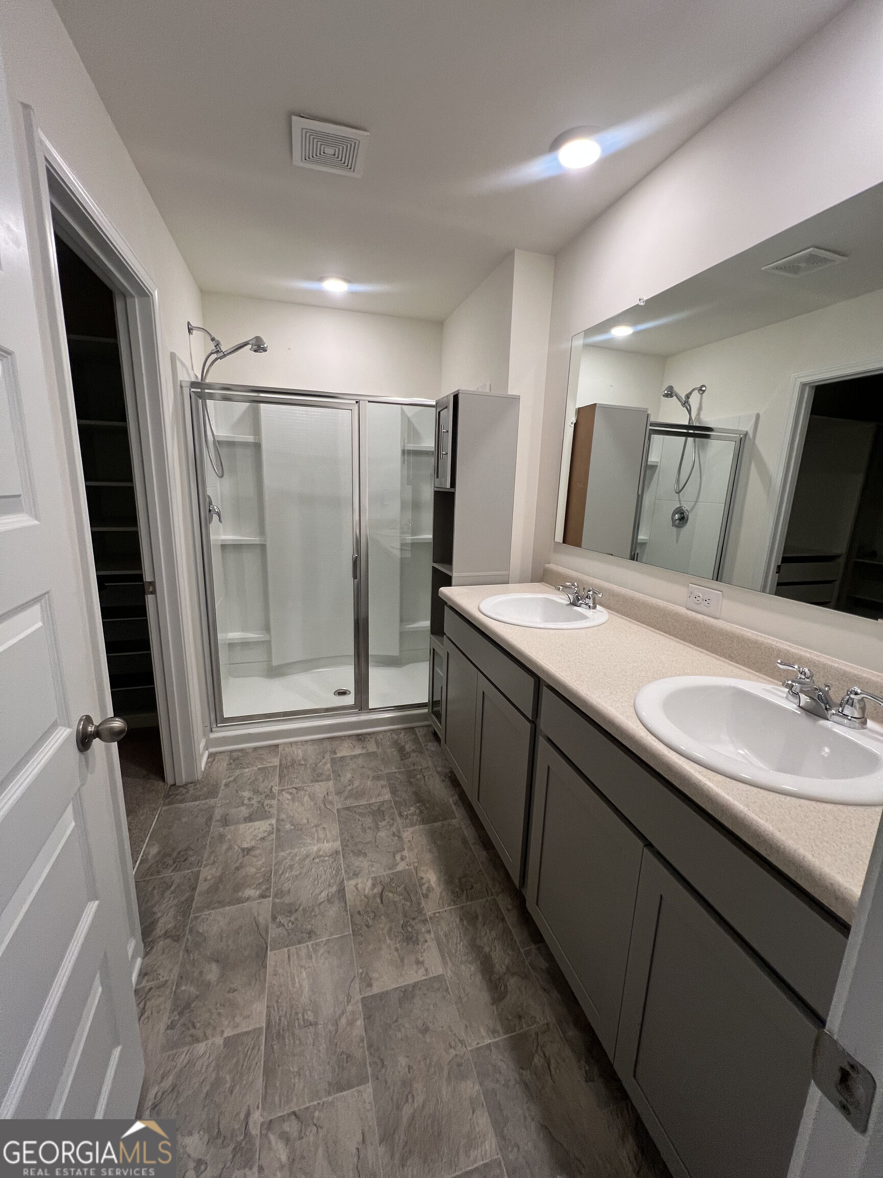 1075 Rigby Court Southeast Atlanta, GA 30354 - Photo 9 of 13 Gallery Image 9