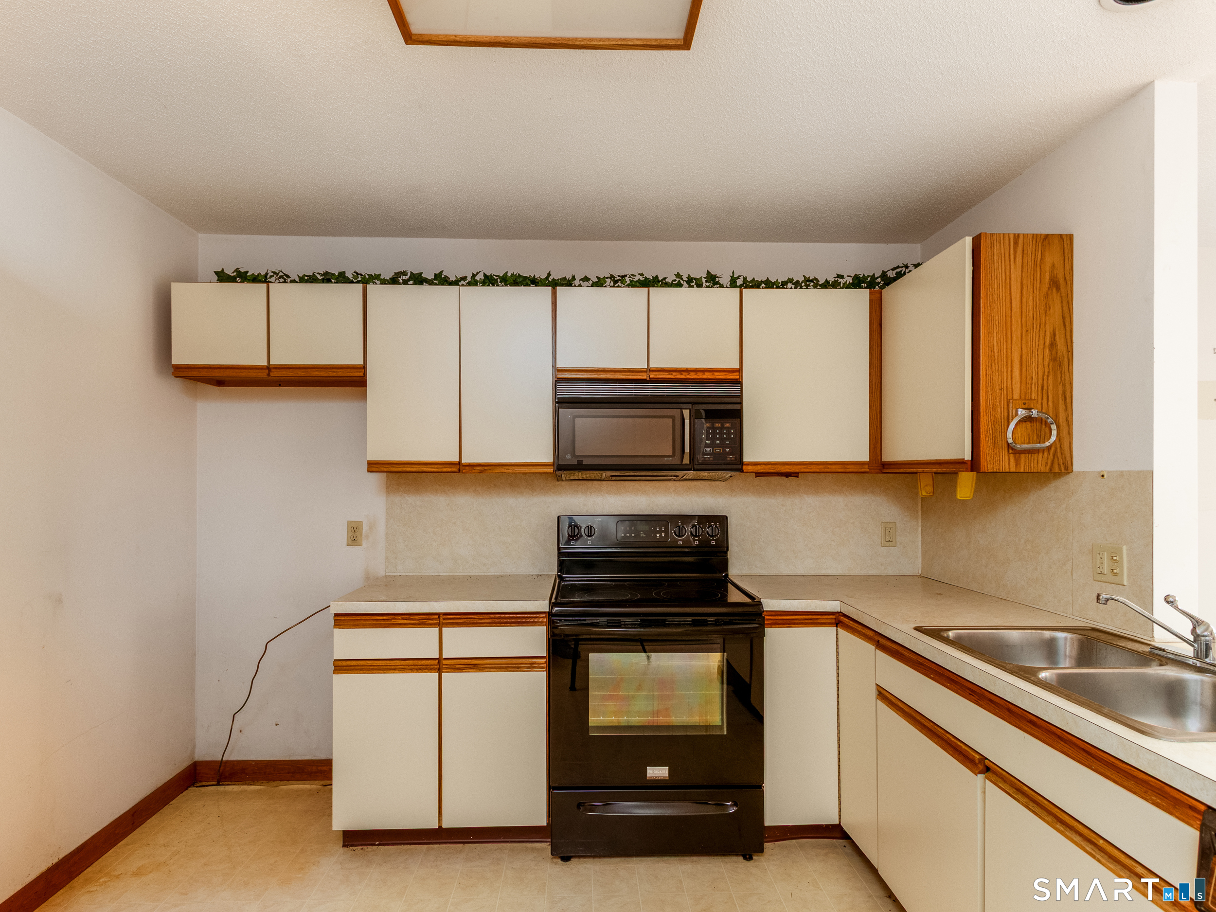 9 Sandy Brook Road, Unit 2 Clinton, CT 06413 - Photo 10 of 39