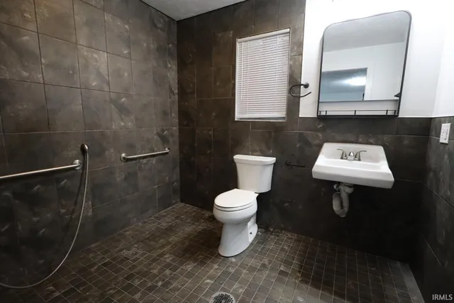 $219,000 | 2417 Foxhall Drive, Lafayette, IN 47909