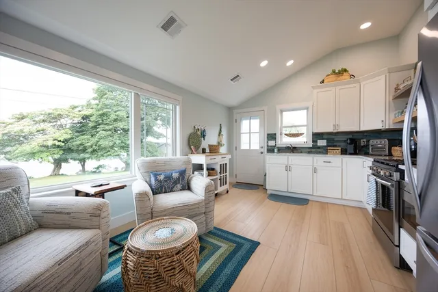 $875,000 | 99 Sylvia Lane, Westport, MA 02790