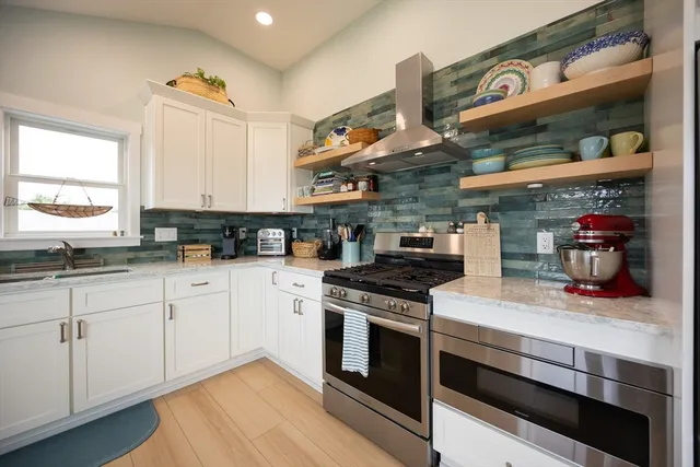 $875,000 | 99 Sylvia Lane, Westport, MA 02790