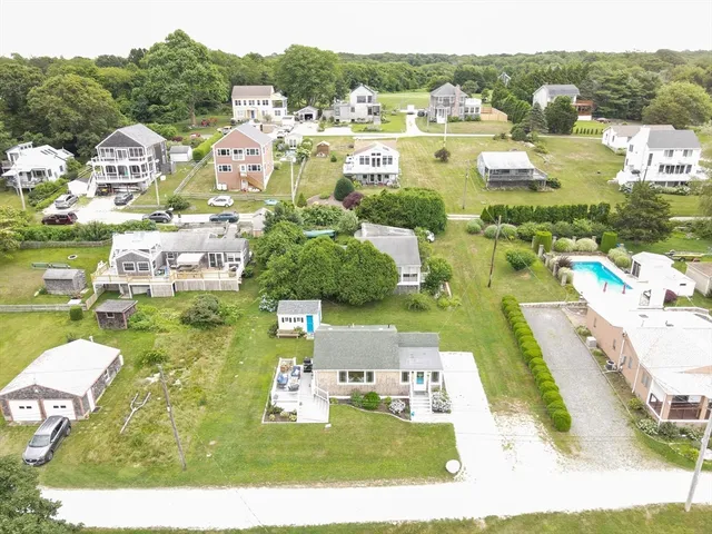 $875,000 | 99 Sylvia Lane, Westport, MA 02790