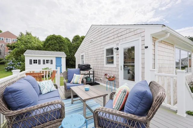 $875,000 | 99 Sylvia Lane, Westport, MA 02790