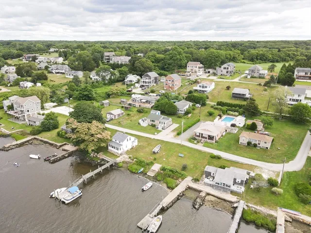 $875,000 | 99 Sylvia Lane, Westport, MA 02790