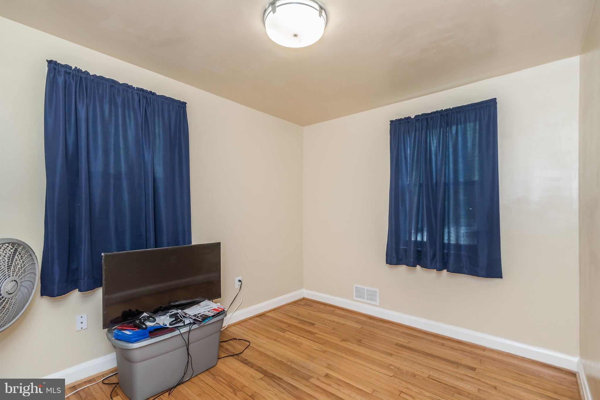 3625 Lockwood Road Baltimore, MD 21207 - Photo 15 of 28 Bedroom