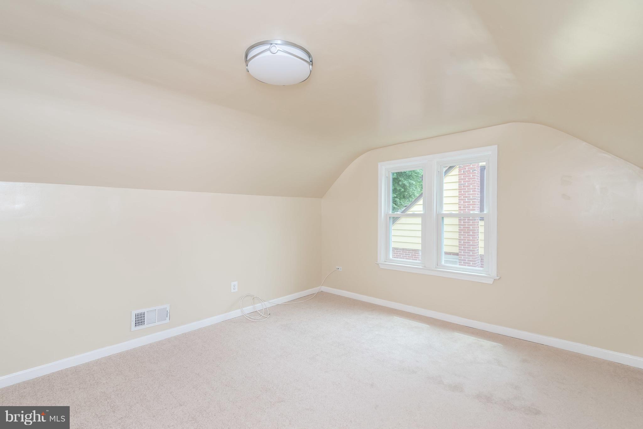 3625 Lockwood Road Baltimore, MD 21207 - Photo 23 of 28 Bedroom