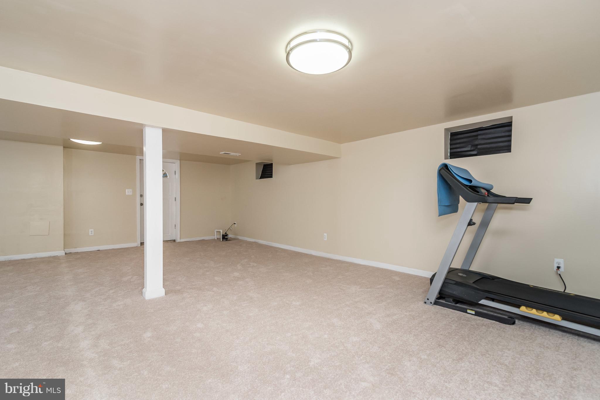 3625 Lockwood Road Baltimore, MD 21207 - Photo 4 of 28 Space Galore!