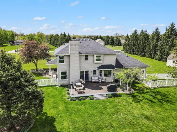 $525,000 | 5305 East T Avenue, Vicksburg, MI 49097