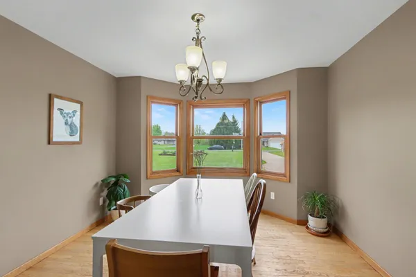 $525,000 | 5305 East T Avenue, Vicksburg, MI 49097