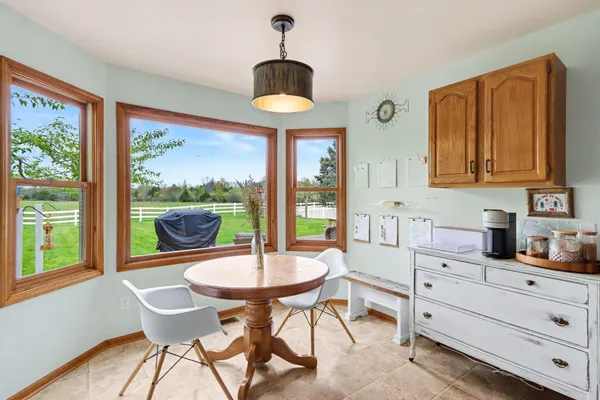 $525,000 | 5305 East T Avenue, Vicksburg, MI 49097