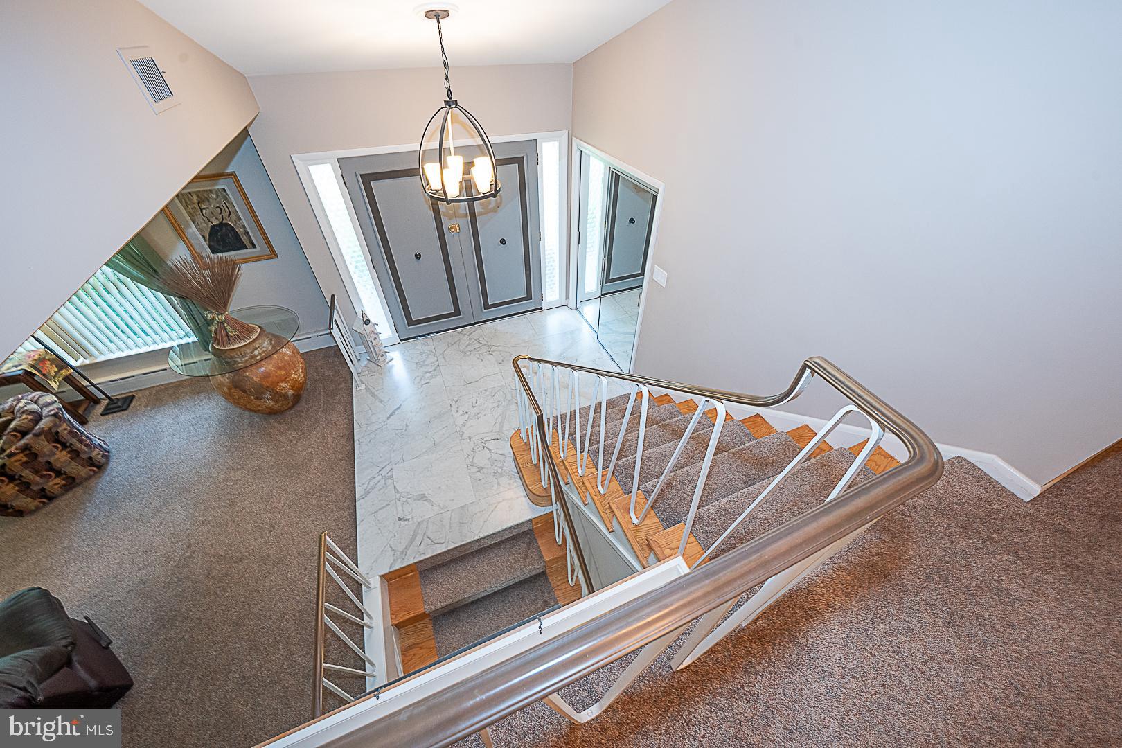 101 Andrea Road Cheltenham, PA 19012 - Photo 26 of 82 Second Floor View of Foyer