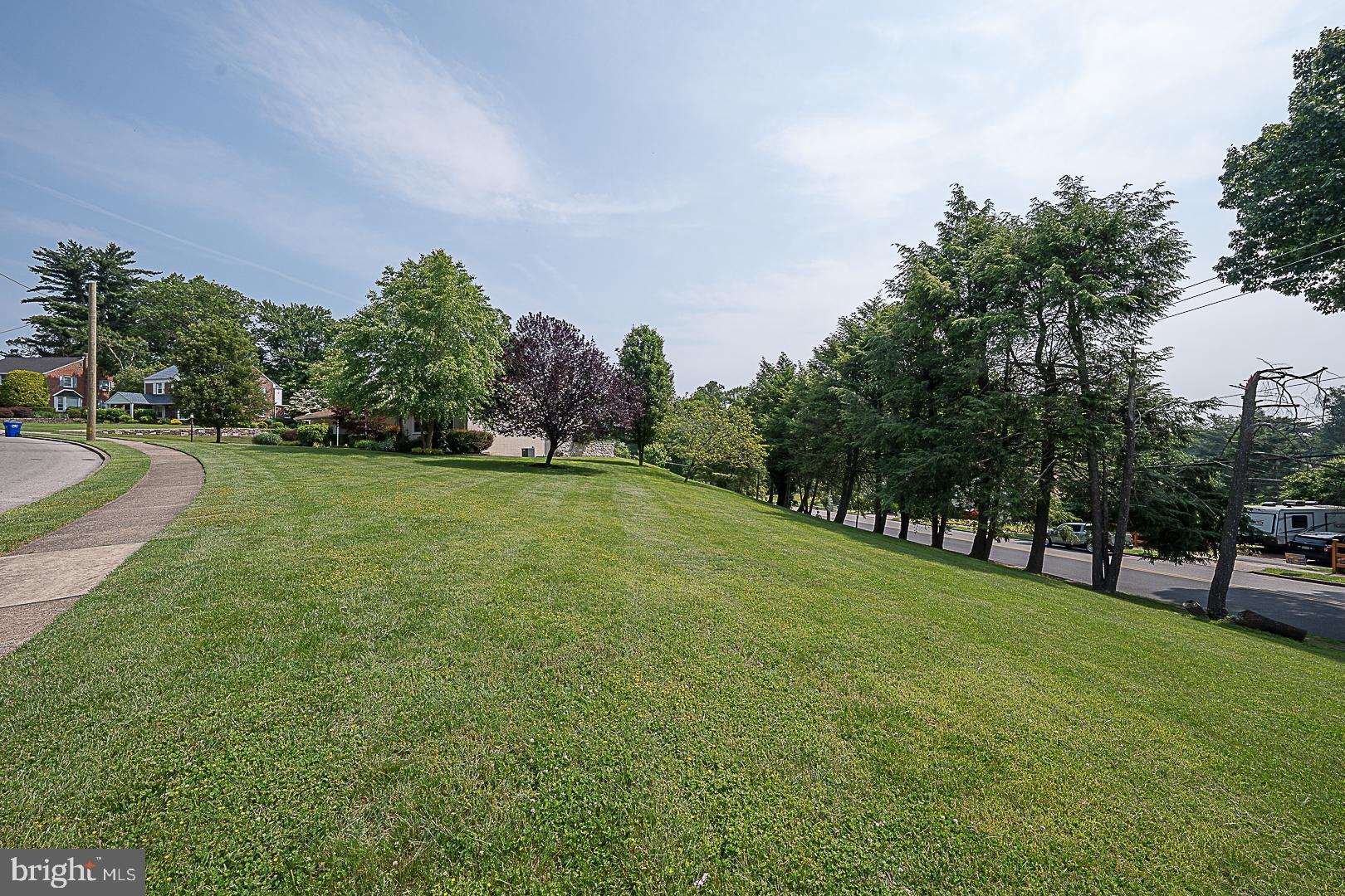101 Andrea Road Cheltenham, PA 19012 - Photo 69 of 82 Expansive Grounds