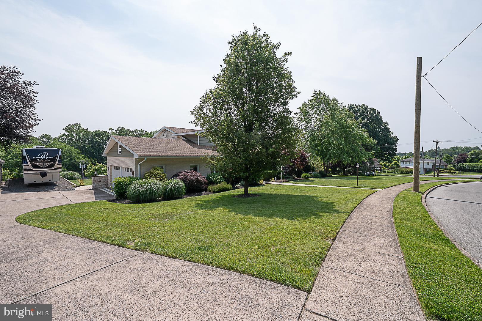 101 Andrea Road Cheltenham, PA 19012 - Photo 80 of 82 Well landscaped with mature trees