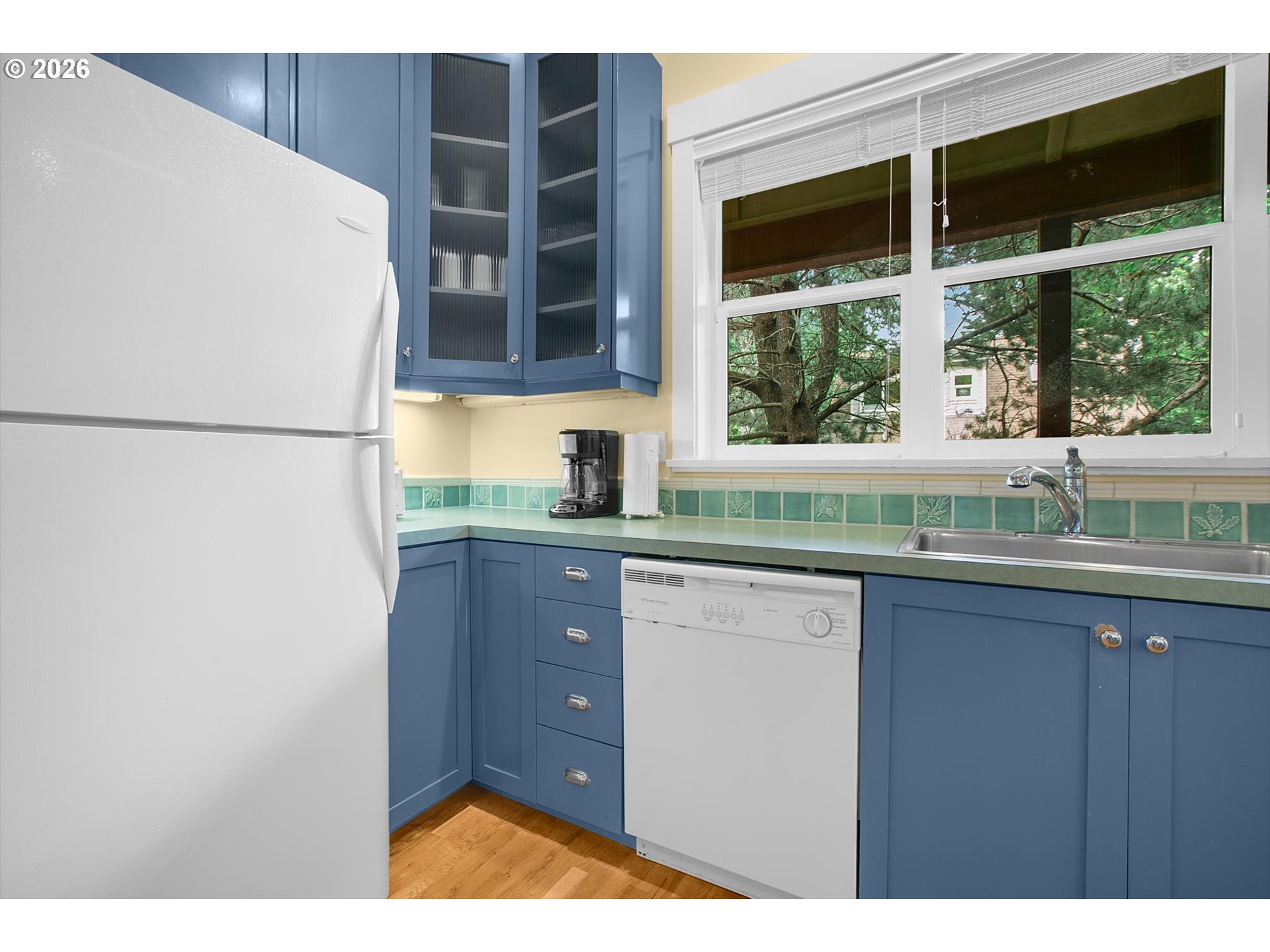 2050 Overleaf Loop Yachats, OR 97498 - Photo 18 of 45 Kitchen