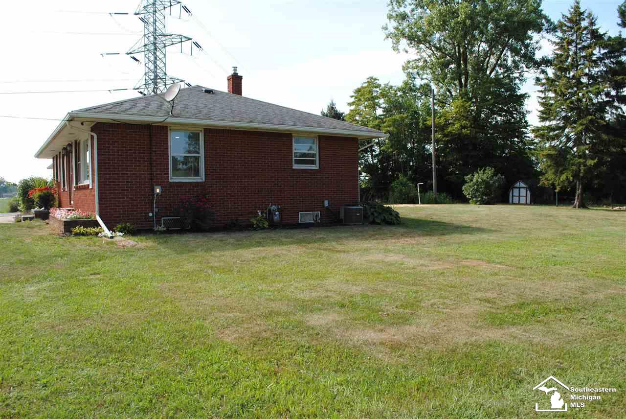 12998 South Custer Road Dundee, MI 48131 - Photo 35 of 45