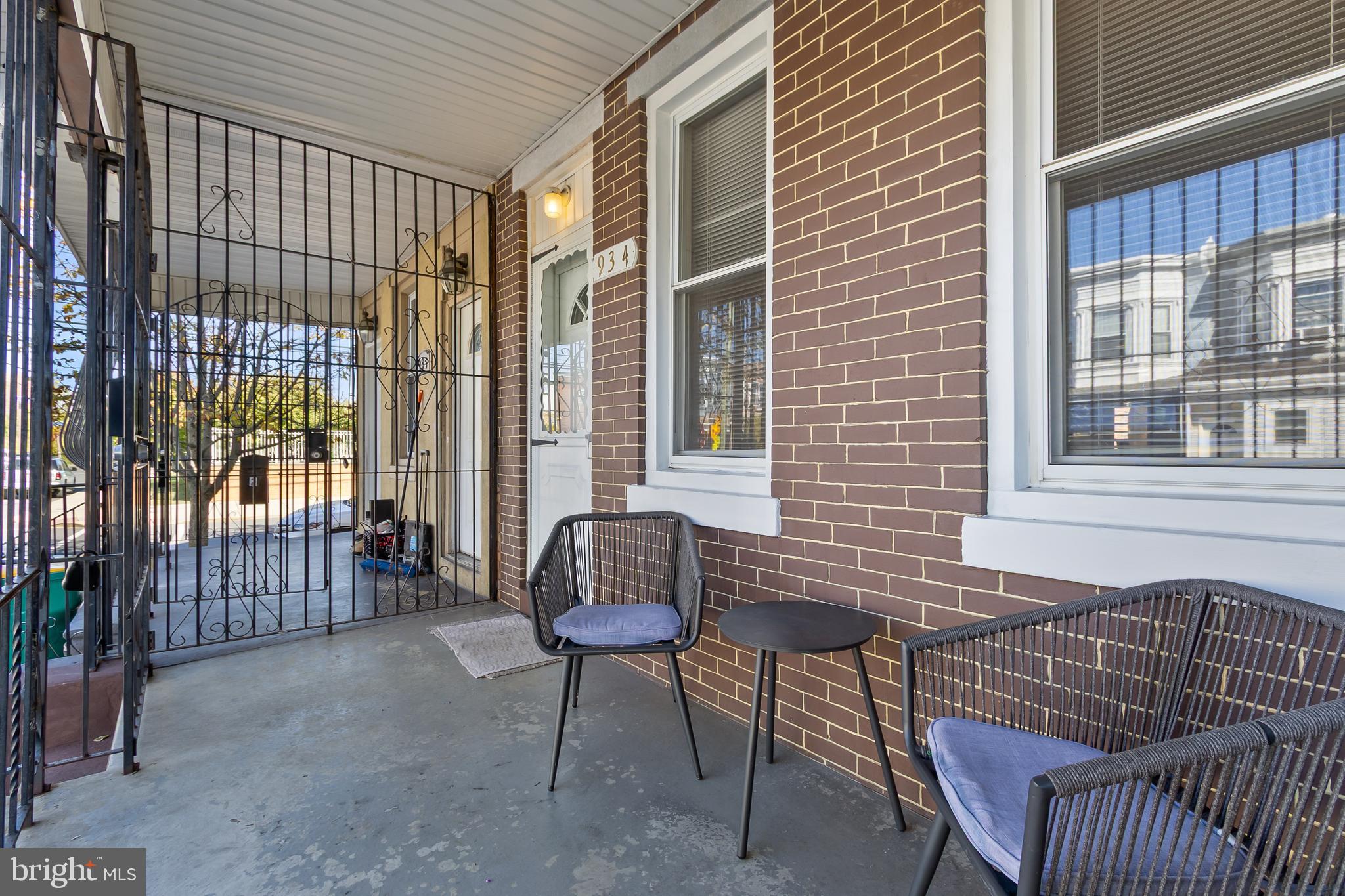934 North Fourth Street Camden, NJ 08102 - Photo 31 of 34 a living room with furniture and a window